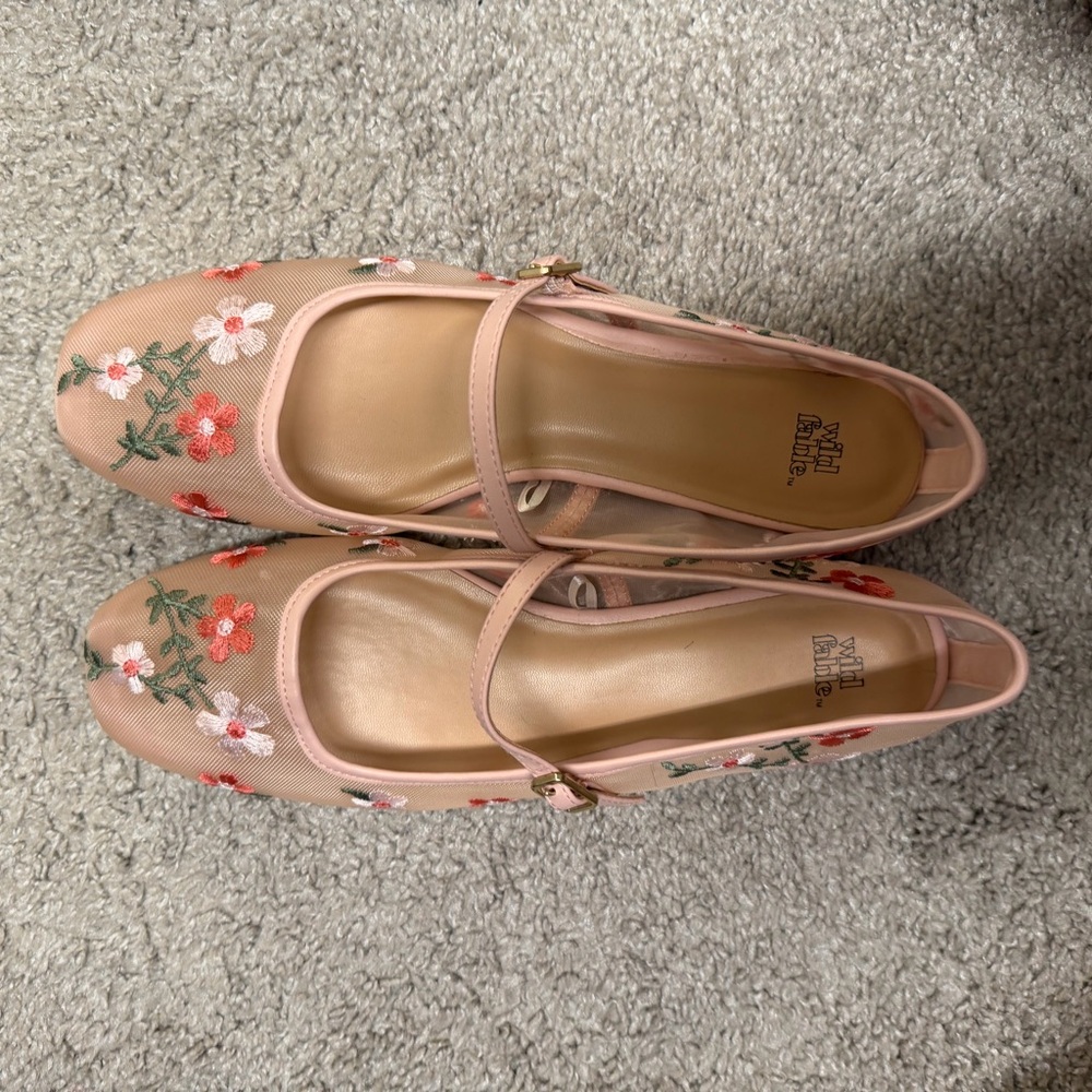 Wild Fable Pink Floral Embroidered Flats